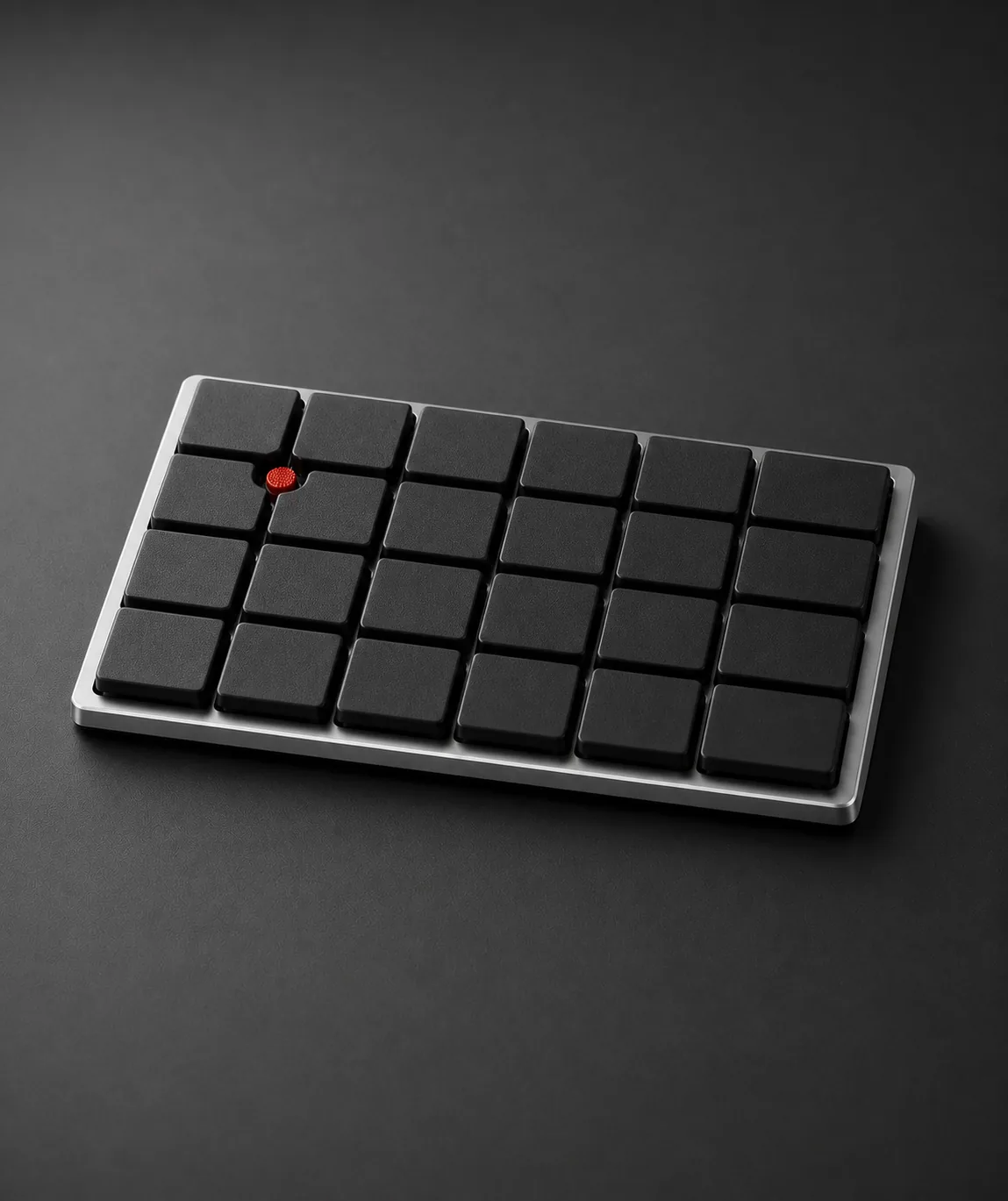 赤いTrackPointを備えた右手側キーボードのクローズアップ